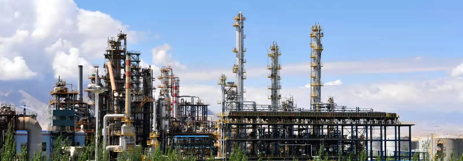 Low Voltage vs. High Voltage Electric Ball Valves: What's the Difference